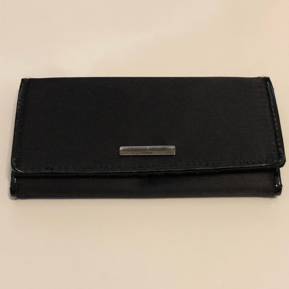 Giorgio Armani Parfums Black Woman’s Wallet W Logo On  Front & Zipper Pocket